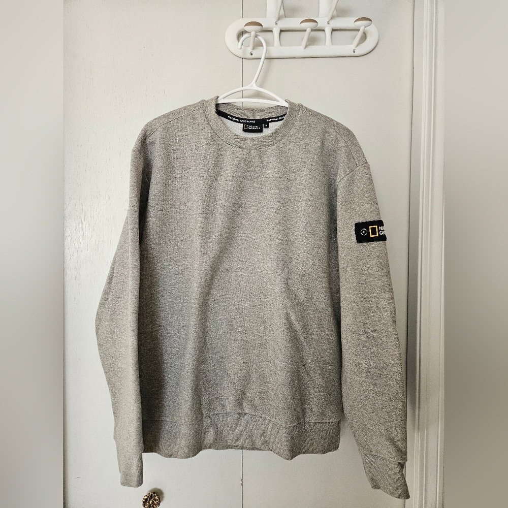 National Geographic Light Gray Crewneck Sweater